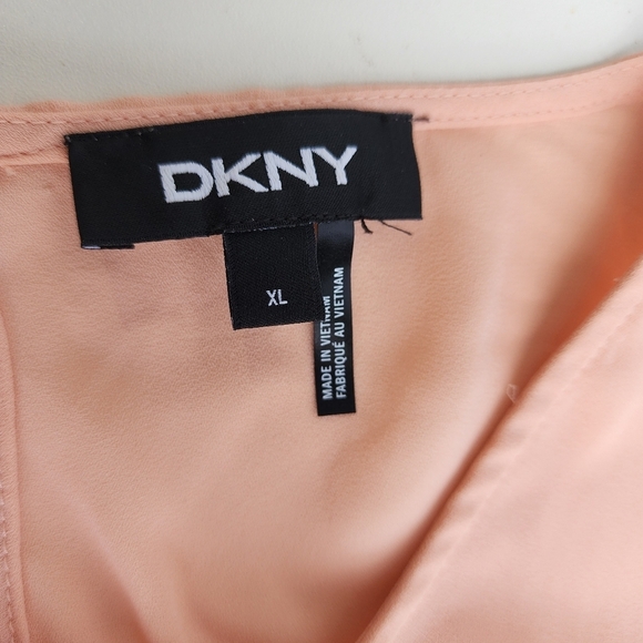 Cream 3/4 Sleeve Asymmetrical Tie Front Tunic - Picture 12 of 12